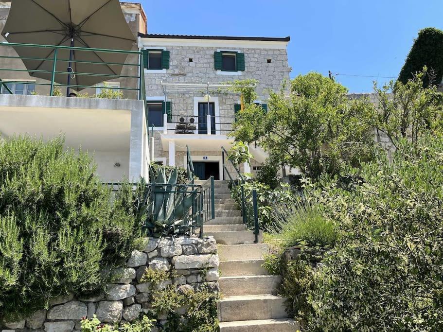 Holiday Home Aria Podgora Exterior photo